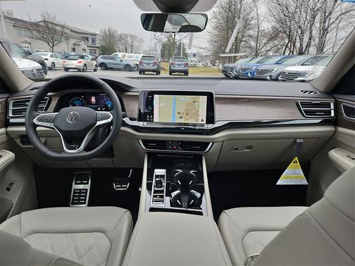 2025 Volkswagen Atlas 2.0T SEL Premium R-Line