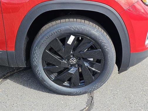 2025 Volkswagen Atlas 2.0T SE
