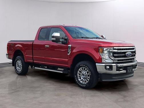 Rapid Red Metallic Tinted Clearcoat 2021 Ford F-250 Lariat