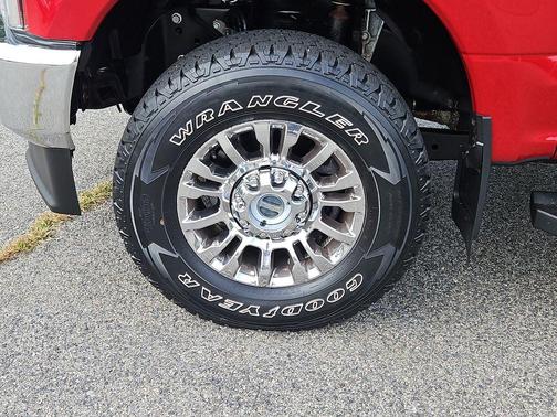 Rapid Red Metallic Tinted Clearcoat 2021 Ford F-250 Lariat