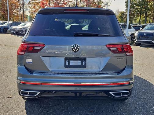 2022 Volkswagen Tiguan 2.0T SEL R-Line