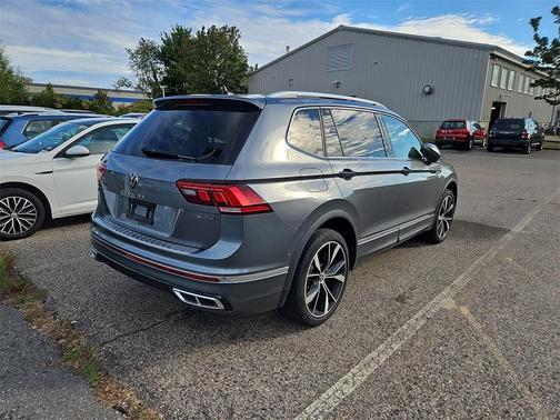 2022 Volkswagen Tiguan 2.0T SEL R-Line