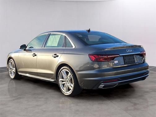 2021 Audi A4 45 S line quattro Premium