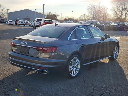 2021 Audi A4 45 S line quattro Premium