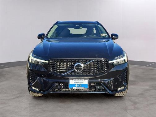 2024 Volvo XC60 B5 Plus Dark Theme