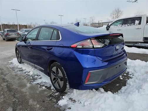 2021 Hyundai IONIQ Hybrid SEL