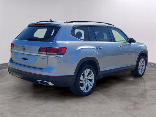 2022 Volkswagen Atlas 3.6L SE w/Technology