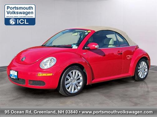 2010 Volkswagen New Beetle 