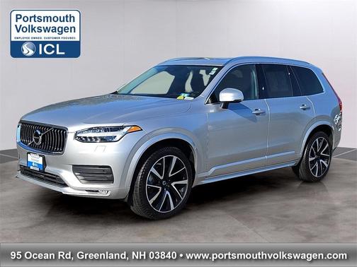 2022 Volvo XC90 T6 Momentum 7 Passenger