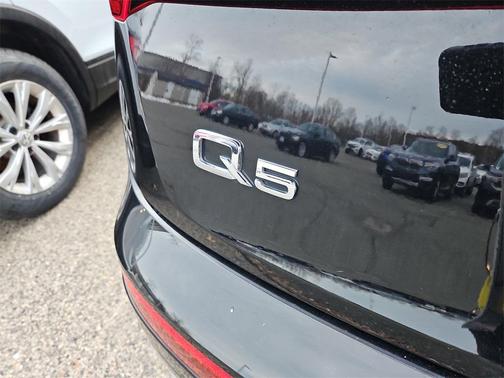 2018 Audi Q5 2.0T Premium Plus