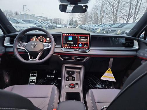 2026 Volkswagen Tiguan 2.0T SE R-Line Black