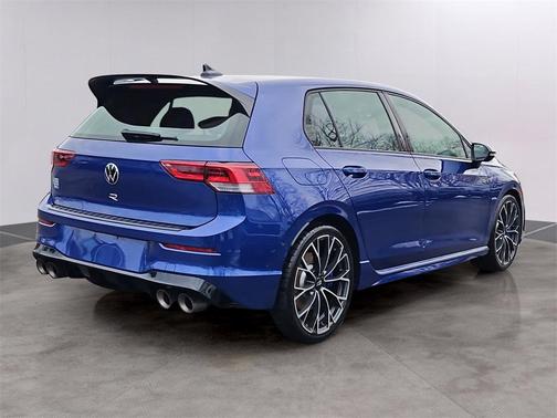 2025 Volkswagen Golf R 2.0T