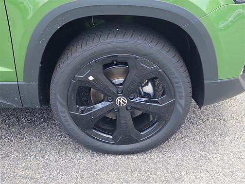 2025 Volkswagen Taos 1.5T SEL