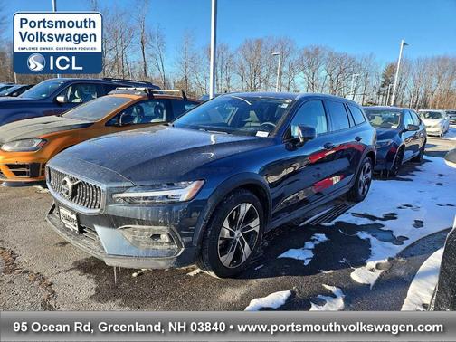 2021 Volvo V60 Cross Country T5