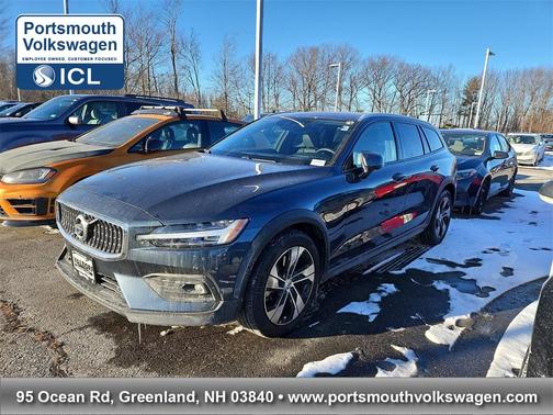 2021 Volvo V60 Cross Country T5