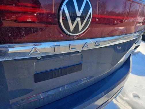 2025 Volkswagen Atlas 2.0T SEL Premium R-Line