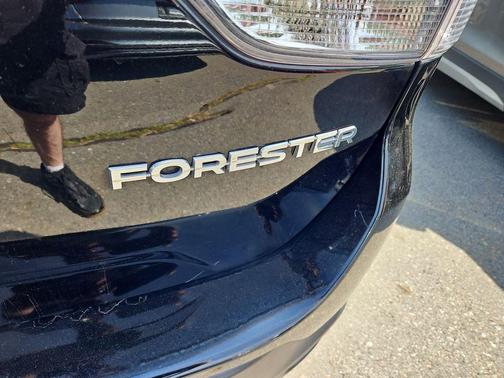 Crystal Black Silica 2021 Subaru Forester Premium