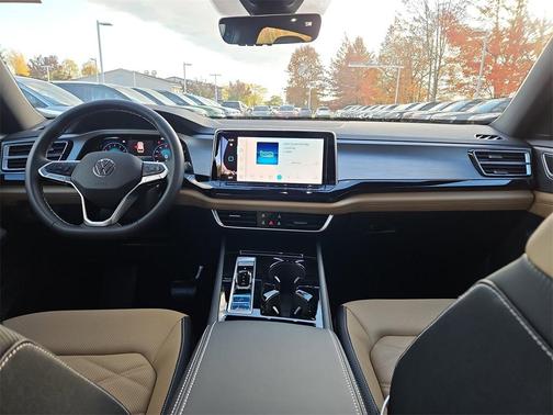 2026 Volkswagen Atlas Cross Sport 2.0T SE w/Technology