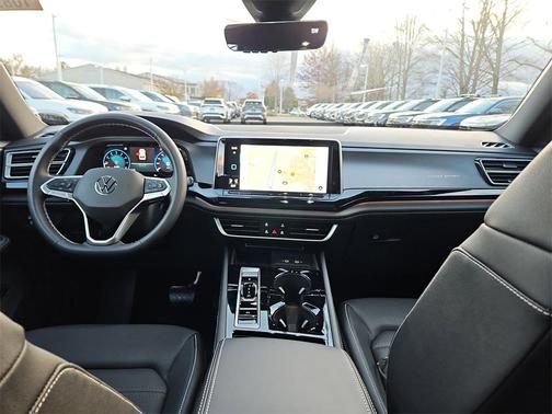 2026 Volkswagen Atlas Cross Sport 2.0T SEL