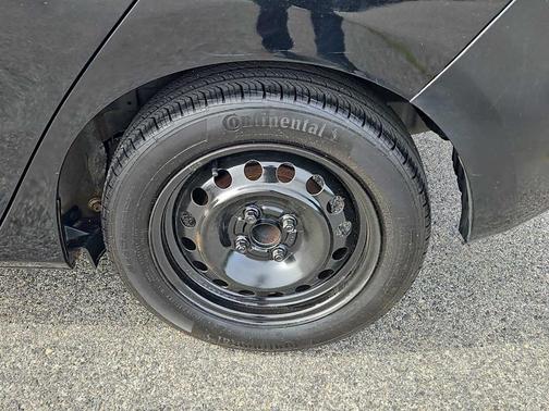 Crystal Black Pearl 2015 Honda Fit LX