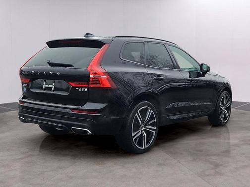2020 Volvo XC60 T6 R-Design