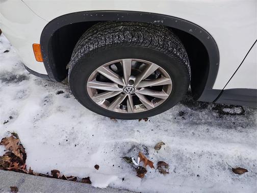 2017 Volkswagen Tiguan 2.0T