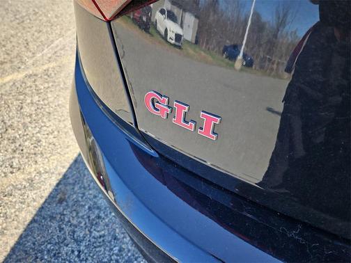2019 Volkswagen Jetta GLI 2.0T S