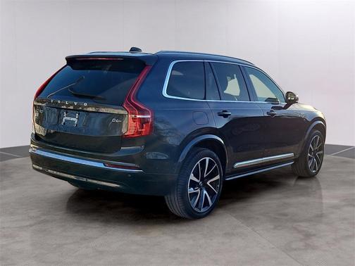 2023 Volvo XC90 B6 Plus 6-Seater