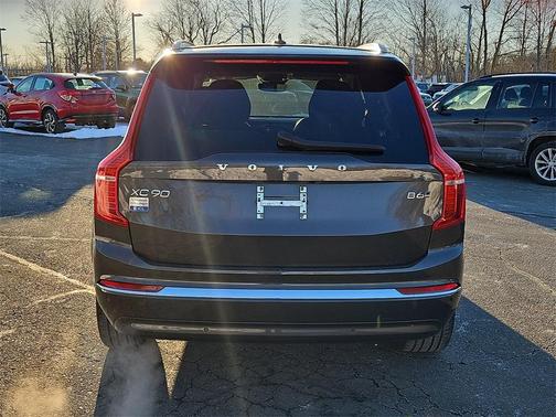 2023 Volvo XC90 B6 Plus 6-Seater