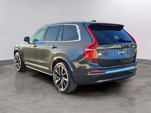 2023 Volvo XC90 B6 Plus 6-Seater