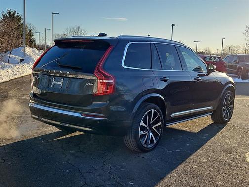 2023 Volvo XC90 B6 Plus 6-Seater