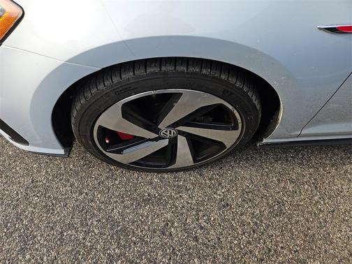 2020 Volkswagen Golf GTI 2.0T SE