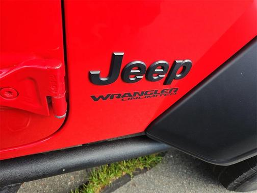 2022 Jeep Wrangler Unlimited Sport