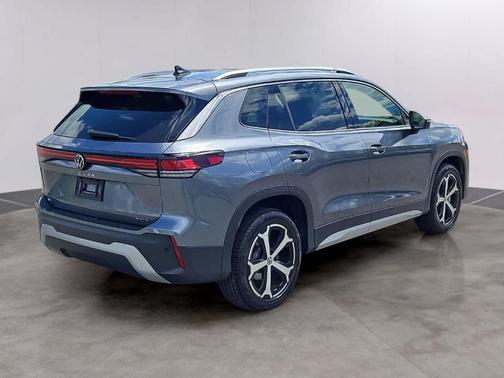Platinum Gray Metallic 2025 Volkswagen Tiguan 2.0T SE