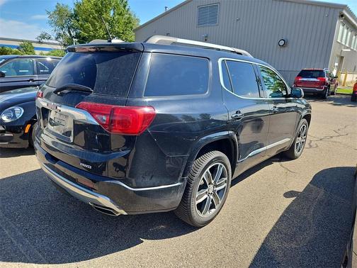 2018 GMC Acadia Denali