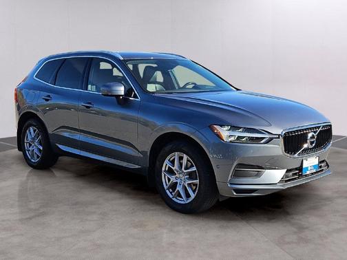 Osmium Gray Metallic 2019 Volvo XC60 T5 Momentum