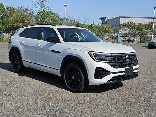 Opal White Pearl 2026 Volkswagen Atlas Cross Sport 2.0T SEL R-Line Black