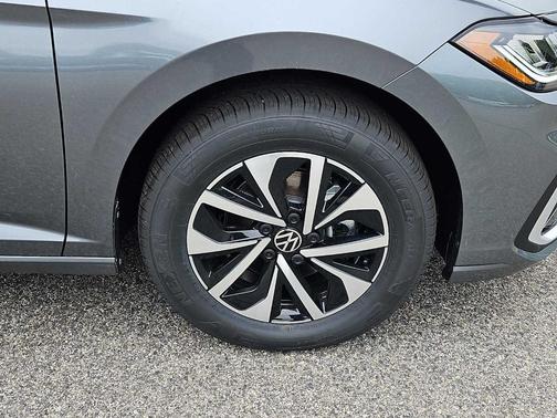 Platinum Gray Metallic 2026 Volkswagen Jetta 1.5T S