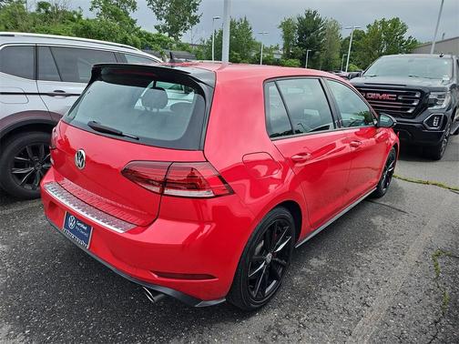 2021 Volkswagen Golf GTI 2.0T SE