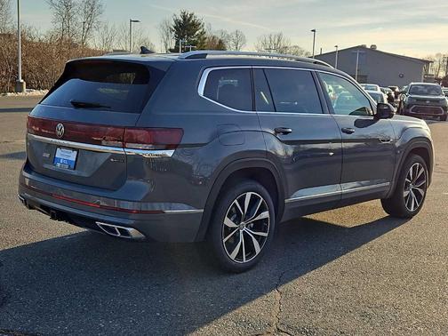 2026 Volkswagen Atlas 2.0T SEL Premium R-Line