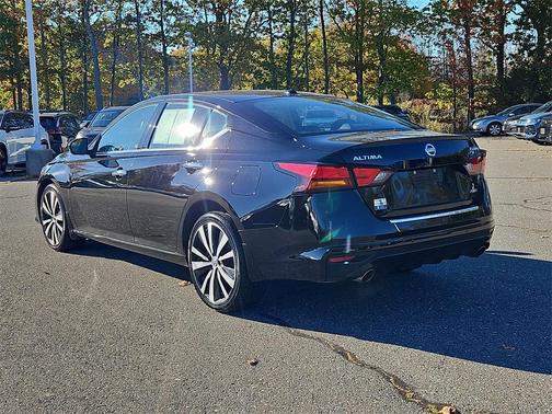 2022 Nissan Altima 2.5 Platinum