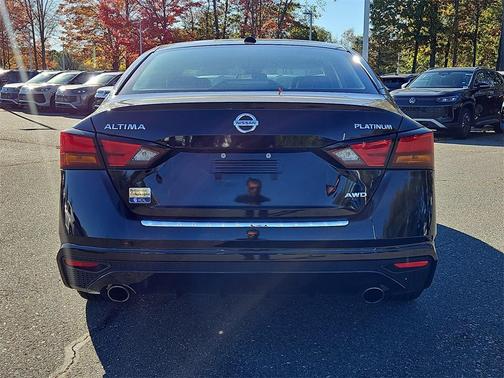 2022 Nissan Altima 2.5 Platinum