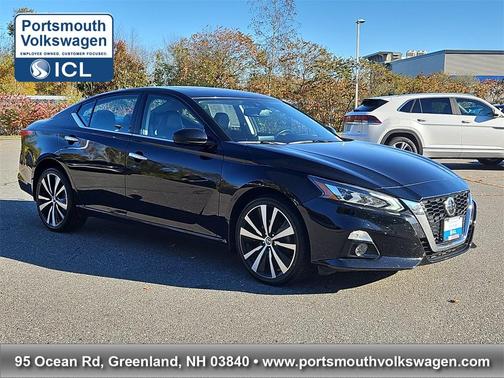 2022 Nissan Altima 2.5 Platinum