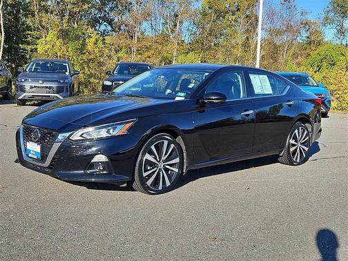 2022 Nissan Altima 2.5 Platinum