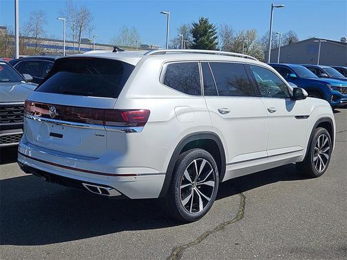 2025 Volkswagen Atlas 2.0T SEL Premium R-Line