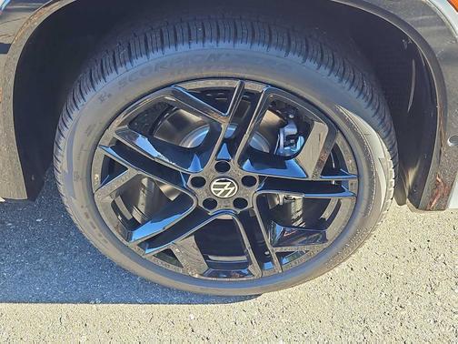 2025 Volkswagen Tiguan 2.0T SE R-Line Black