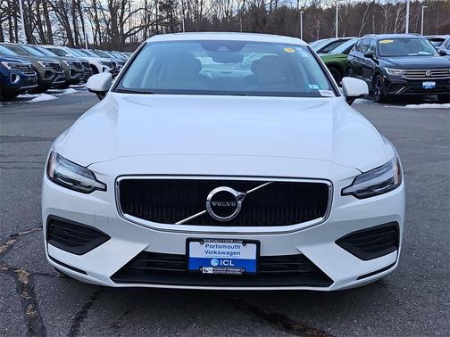 2020 Volvo S60 T6 Momentum