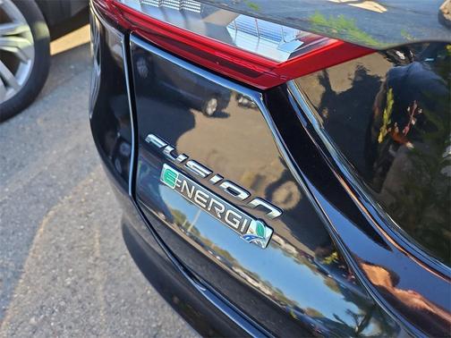 2017 Ford Fusion Energi SE Luxury