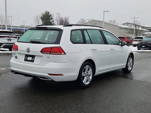 2018 Volkswagen Golf SportWagen TSI SE