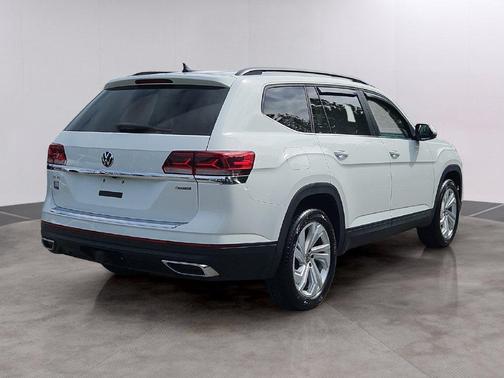 Pure White 2023 Volkswagen Atlas 3.6L SE w/Technology